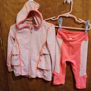 Girl's 2T 2 piece jogging suit